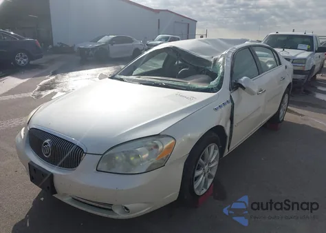 2008 Buick Lucerne Cxs z USA, uszkodzony, nr VIN 1G4HE57Y08U153300